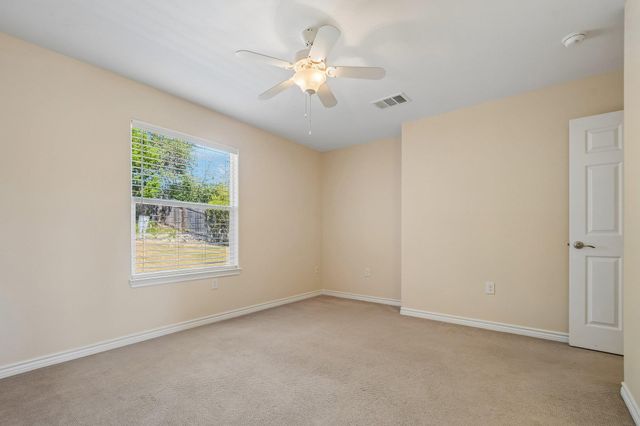 3800 Annapolis CV, Lago Vista, TX 78645