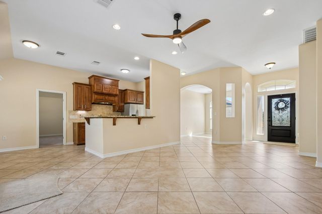 3800 Annapolis CV, Lago Vista, TX 78645