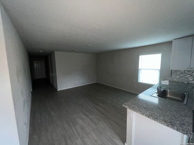 5343 FORBS LN, Bulverde, TX 78163