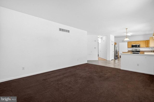 2 FOXFIELD CT, Bear, DE 19701