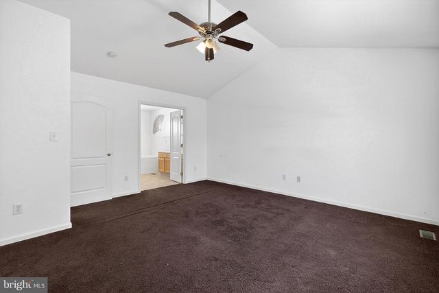 2 FOXFIELD CT, Bear, DE 19701