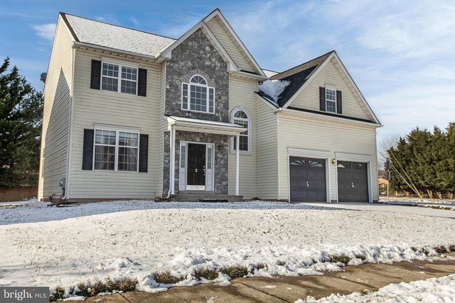 2 FOXFIELD CT, Bear, DE 19701