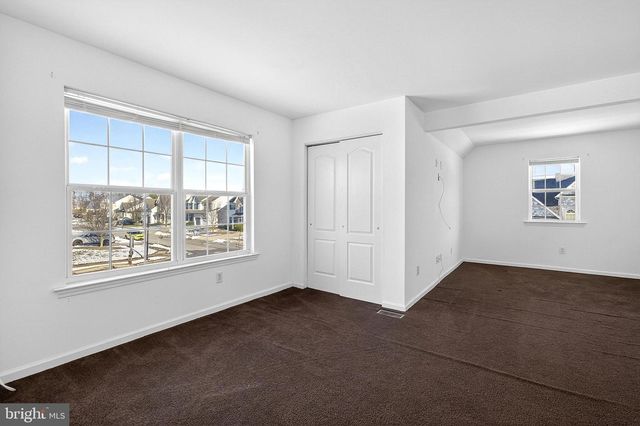 2 FOXFIELD CT, Bear, DE 19701