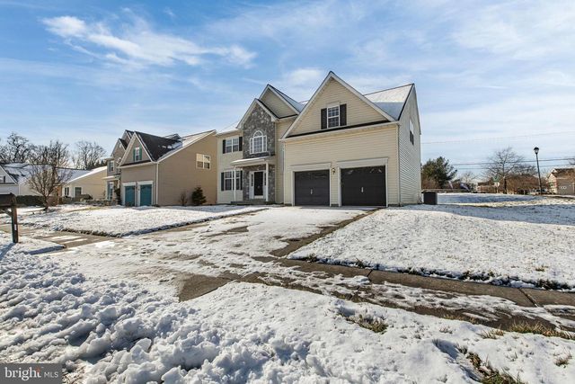 2 FOXFIELD CT, Bear, DE 19701