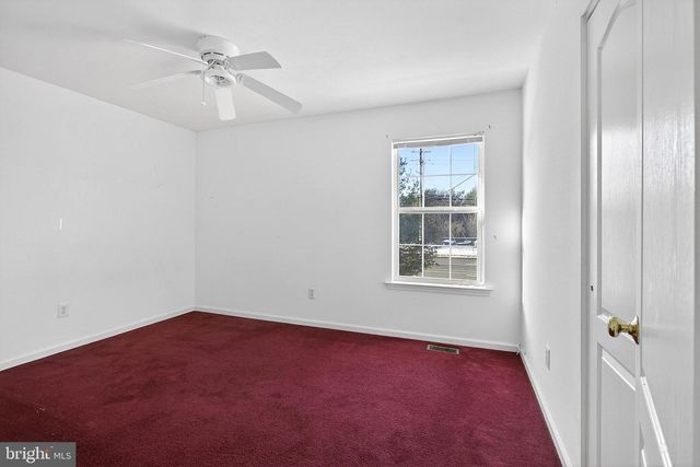 2 FOXFIELD CT, Bear, DE 19701