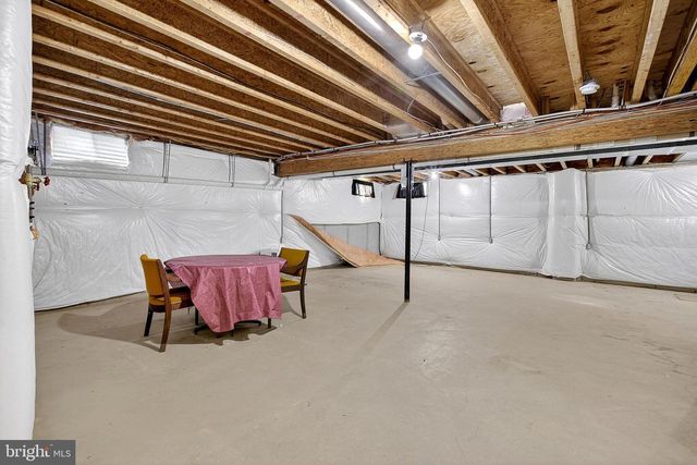 2 FOXFIELD CT, Bear, DE 19701