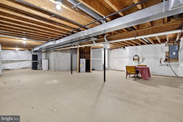 2 FOXFIELD CT, Bear, DE 19701