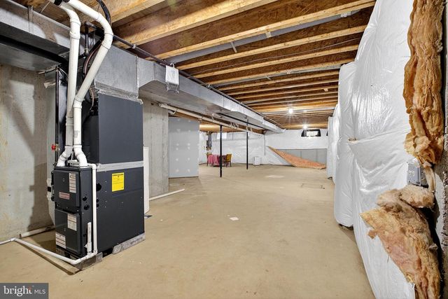 2 FOXFIELD CT, Bear, DE 19701