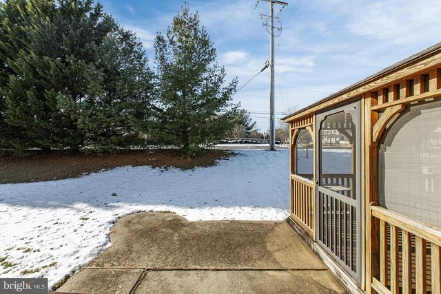 2 FOXFIELD CT, Bear, DE 19701