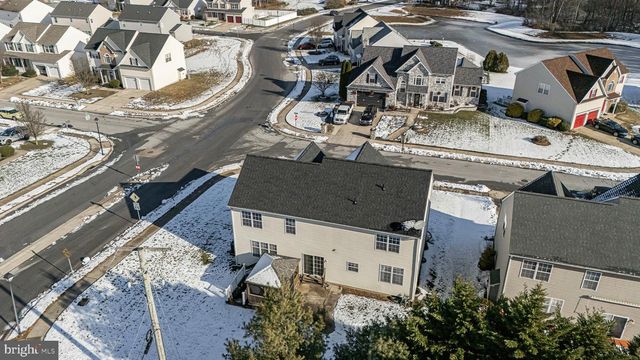 2 FOXFIELD CT, Bear, DE 19701