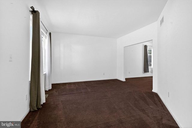 2 FOXFIELD CT, Bear, DE 19701