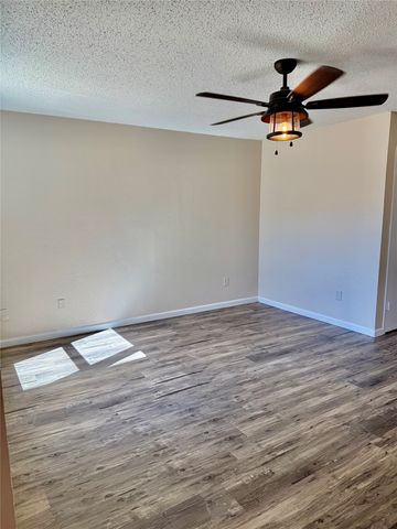 2114 Westmoor Place, Arlington, TX 76015