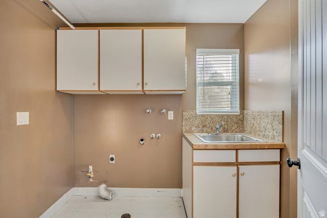 83 W 850 S, Centerville, UT 84014