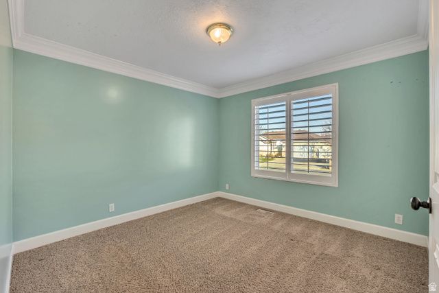 83 W 850 S, Centerville, UT 84014