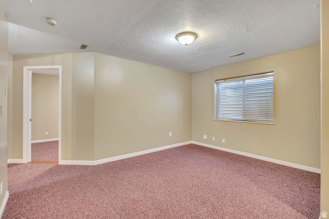 83 W 850 S, Centerville, UT 84014