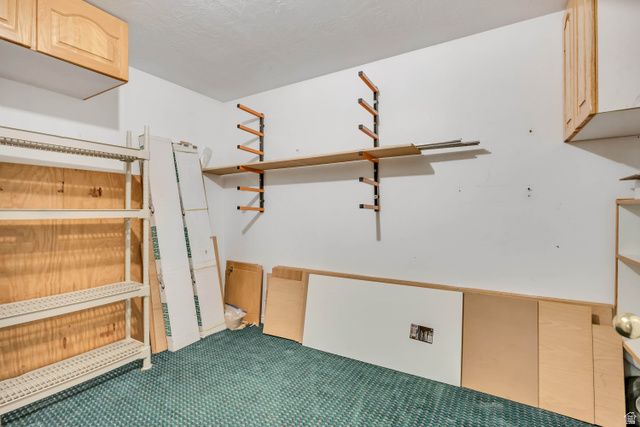 83 W 850 S, Centerville, UT 84014