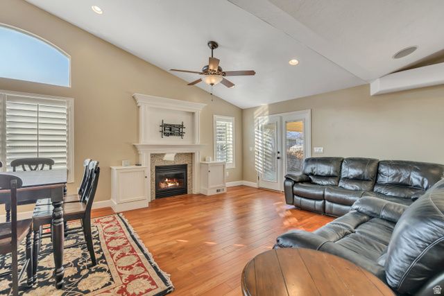 83 W 850 S, Centerville, UT 84014