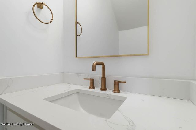 719 E Caldwell St, Louisville, KY 40203