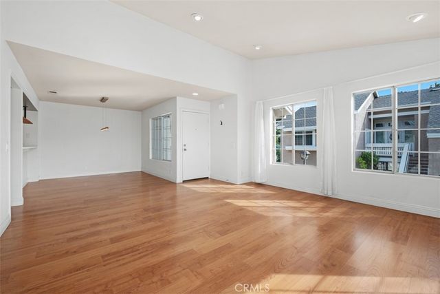111 Greenfield, Irvine, CA 92614