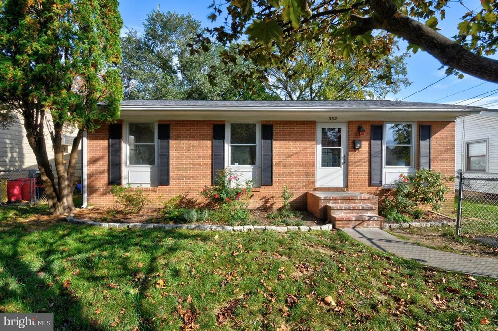 332 OPEQUON AVE, Winchester, VA 22601