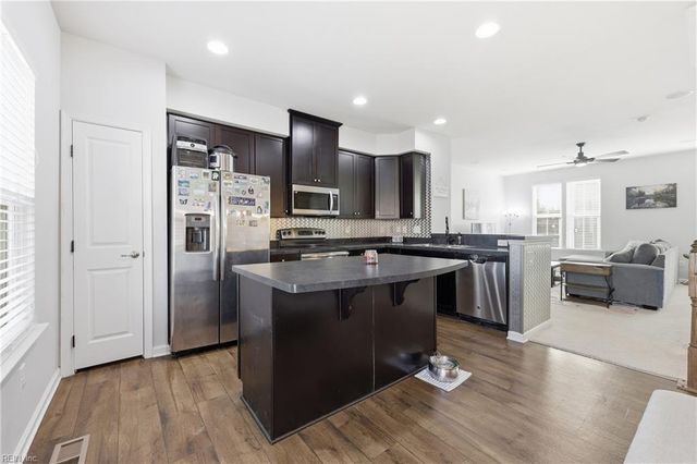 602 Reunion ST, Chesapeake, VA 23324