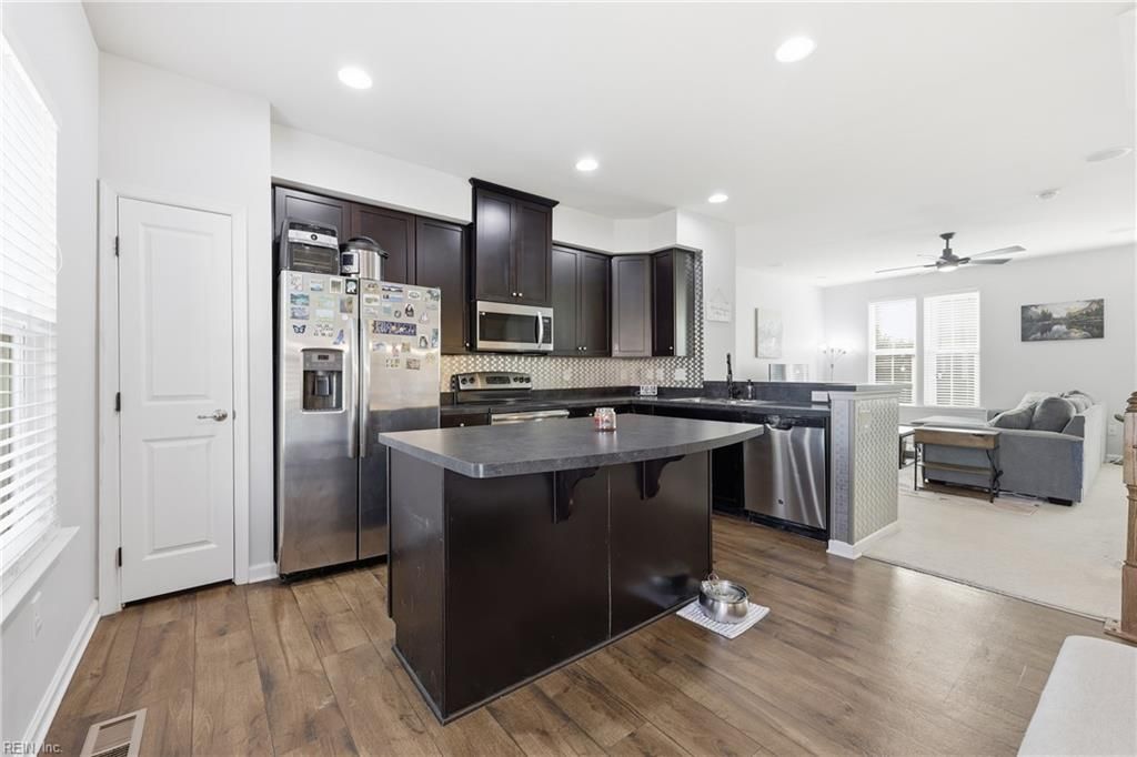 602 Reunion ST, Chesapeake, VA 23324