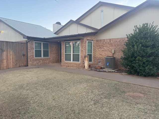 5521 93rd Street, Lubbock, TX 79424