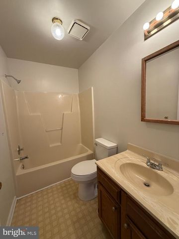 200 FARRELL LN, Fredericksburg, VA 22401