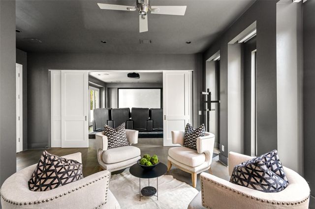 3703 Wroxton Road, West University Place, TX 77005