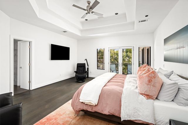 3703 Wroxton Road, West University Place, TX 77005