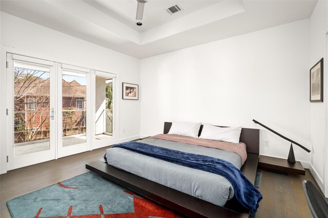 3703 Wroxton Road, West University Place, TX 77005