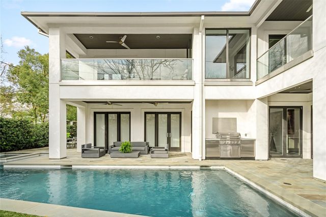 3703 Wroxton Road, West University Place, TX 77005