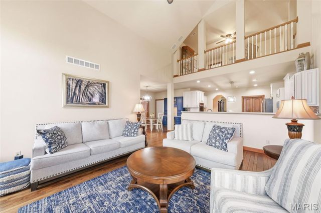 1676 Lancaster Drive, O'fallon, IL 62269