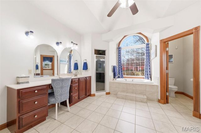 1676 Lancaster Drive, O'fallon, IL 62269