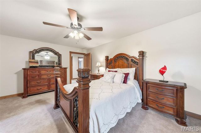 1676 Lancaster Drive, O'fallon, IL 62269