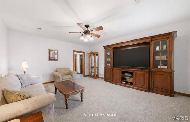 1676 Lancaster Drive, O'fallon, IL 62269