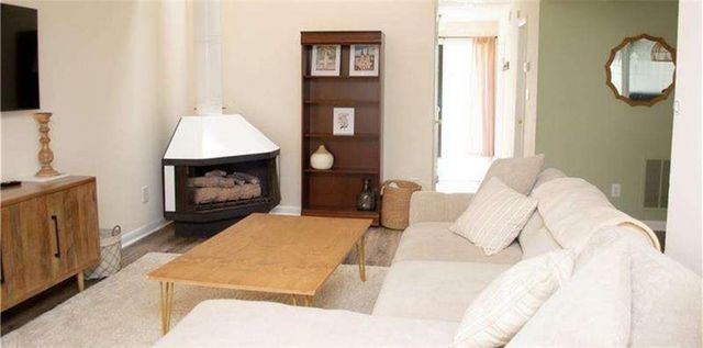 2685 Meadowlawn SE Drive, Marietta, GA 30067