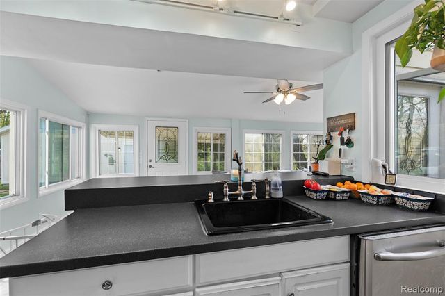 212 Brighton Lake Road, Brighton, MI 48116