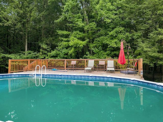 14 Benjamin Drive, Goffstown, NH 03045