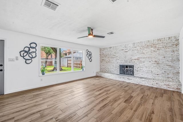 10622 Inwood Drive, Houston, TX 77042