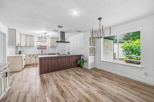 10622 Inwood Drive, Houston, TX 77042