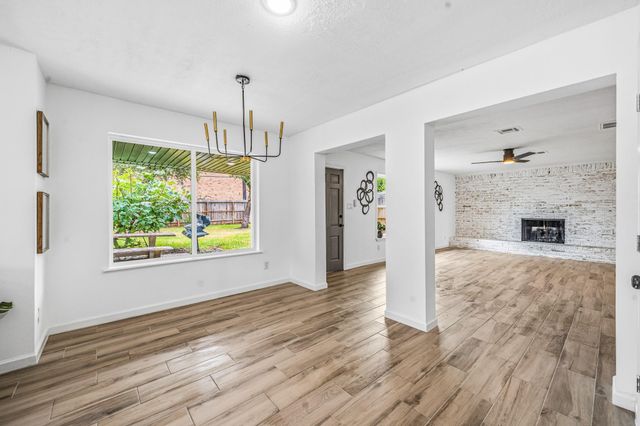 10622 Inwood Drive, Houston, TX 77042