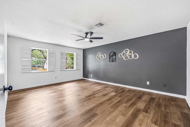 10622 Inwood Drive, Houston, TX 77042