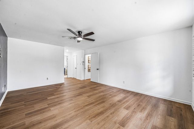 10622 Inwood Drive, Houston, TX 77042