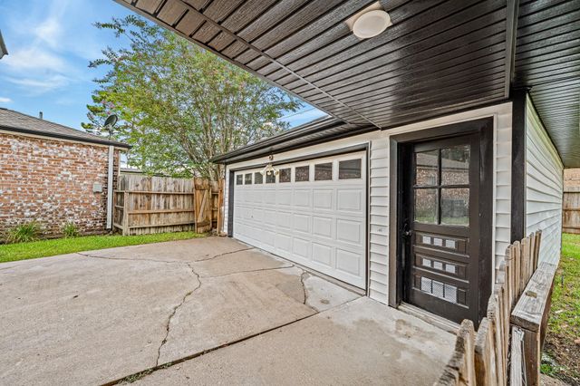 10622 Inwood Drive, Houston, TX 77042