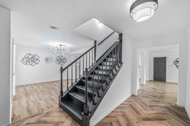 10622 Inwood Drive, Houston, TX 77042