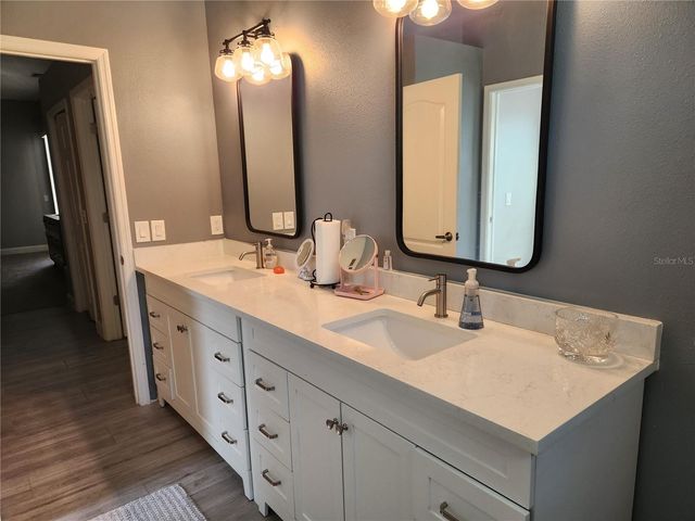 5274 FAR OAK CIRCLE, Sarasota, FL 34238