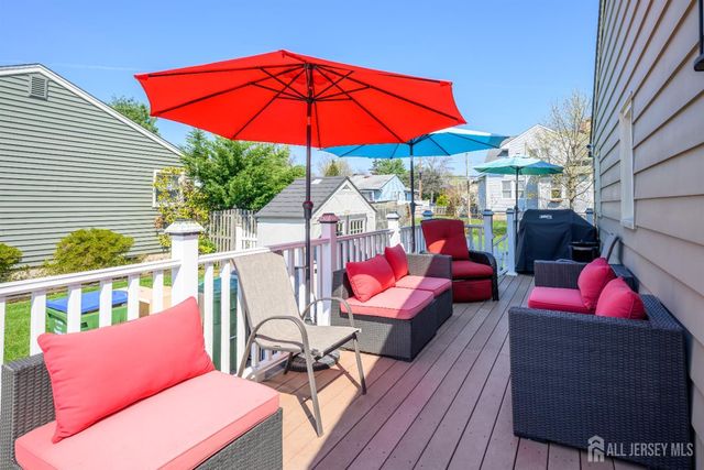 144 Garden Terrace, Edison, NJ 08817