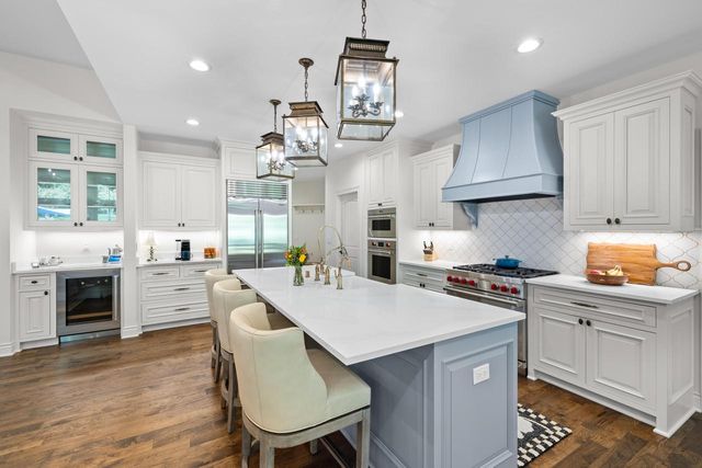 1620 Yardley COURT, Oconomowoc, WI 53066