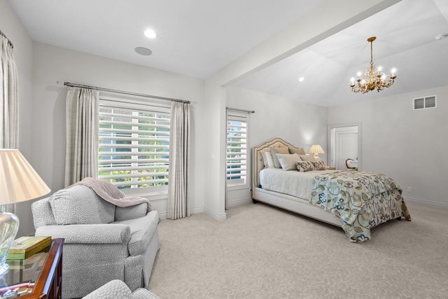 1620 Yardley COURT, Oconomowoc, WI 53066
